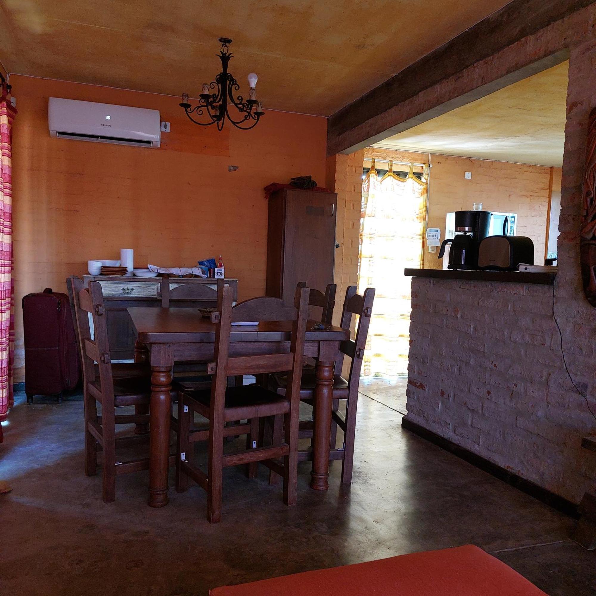 Casa Amarilla Con Jacuzzi Villa Punta Del Diablo Exterior photo