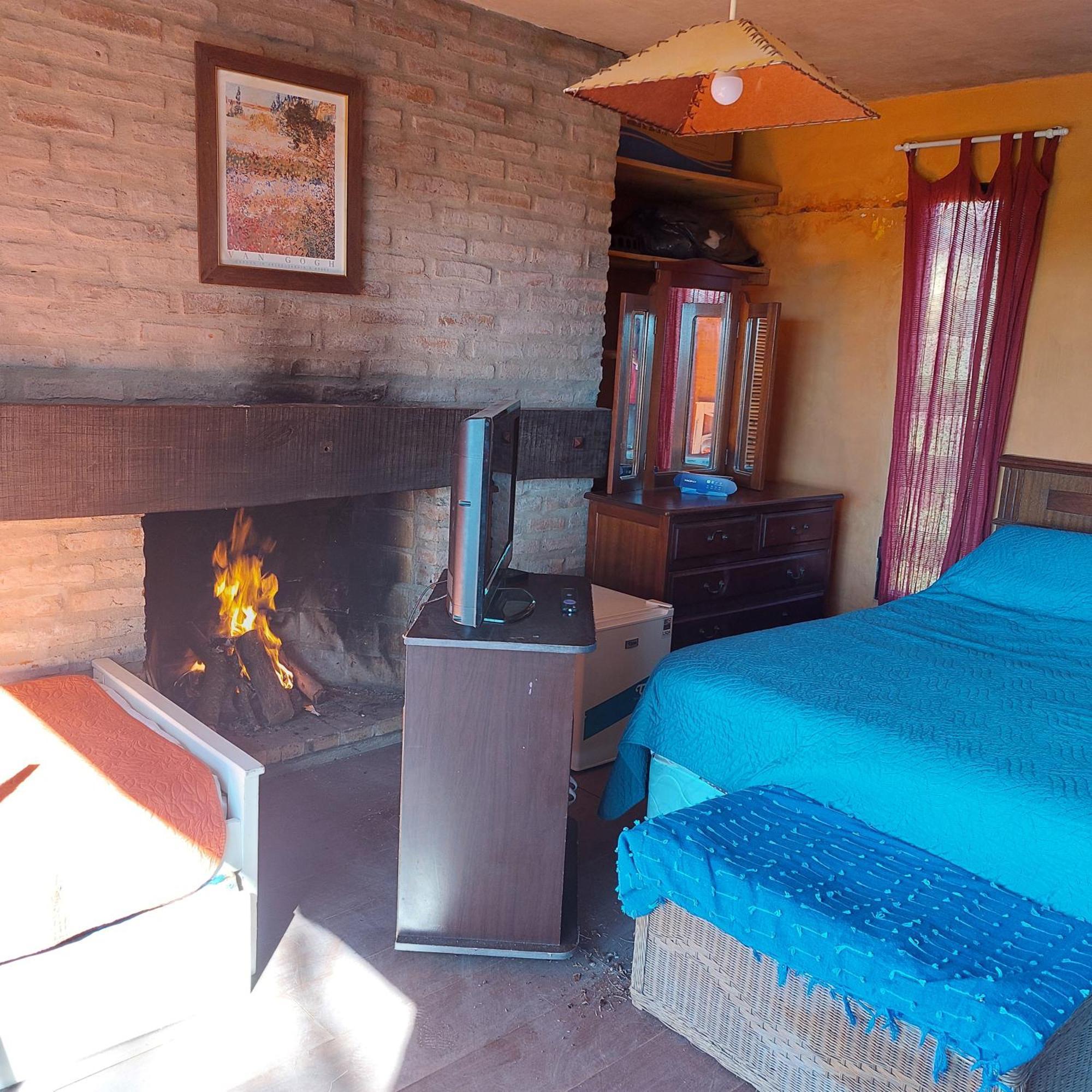 Casa Amarilla Con Jacuzzi Villa Punta Del Diablo Exterior photo